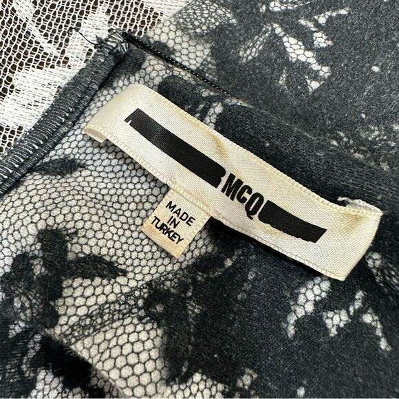 McQ Alexander McQueen Black and White Floral Print Knit  Bodycon Dress Sz Small - Picture 8 of 16